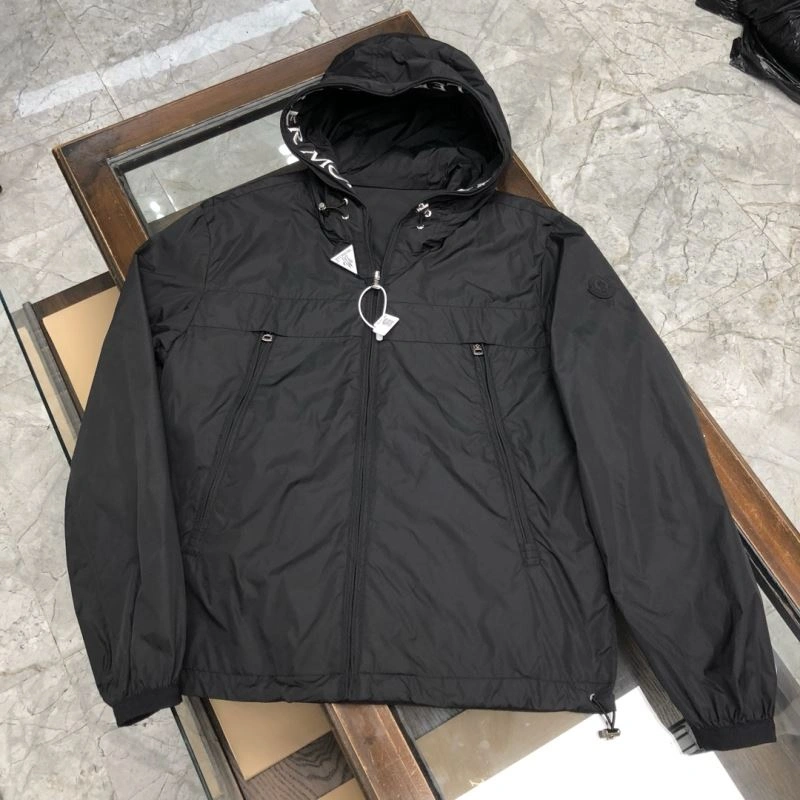 MultiPurpose Moncler Outwear 143603
