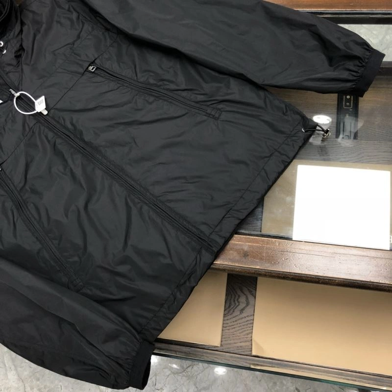 MultiPurpose Moncler Outwear 143603