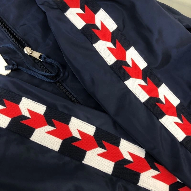 Moncler Outwear Stylish 143601