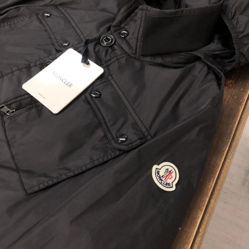 Moncler Outwear TechFriendly 143590