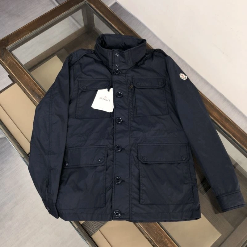 Cozy Moncler Outwear 143600