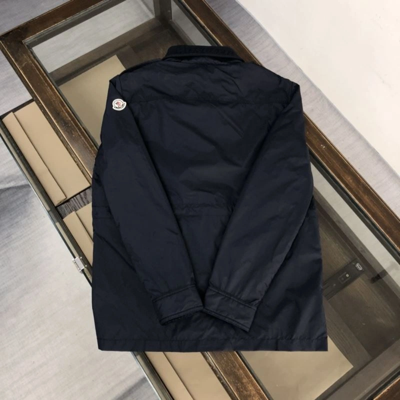 Cozy Moncler Outwear 143600