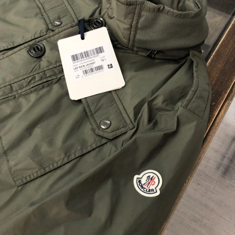 Moncler Outwear GoAnywhere 143598