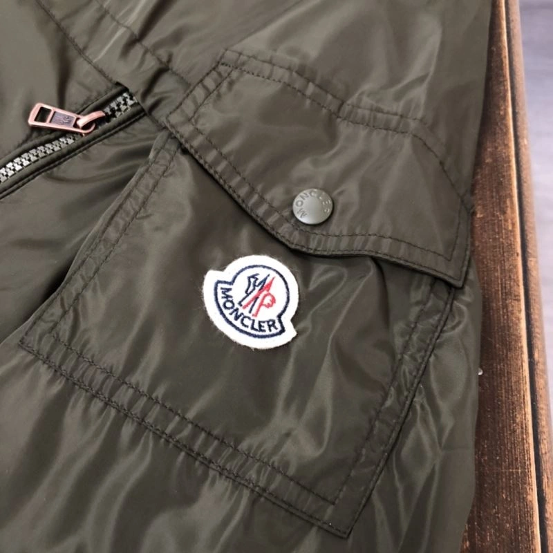 Moncler Outwear GoAnywhere 143591