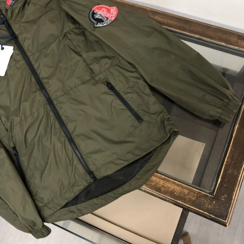 Breathable Moncler Outwear 143592