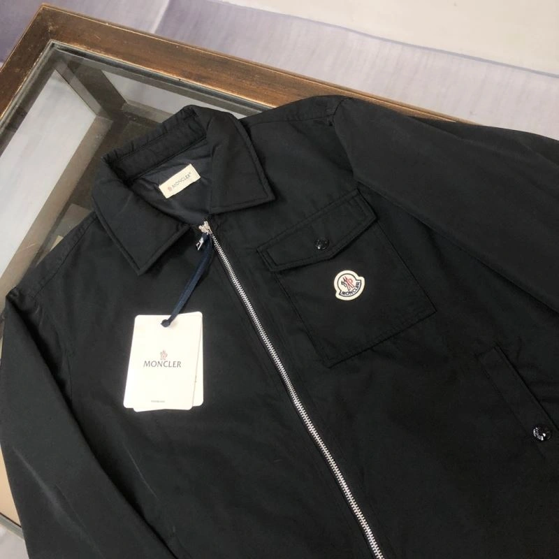 Moncler Outwear WellDesigned 143586