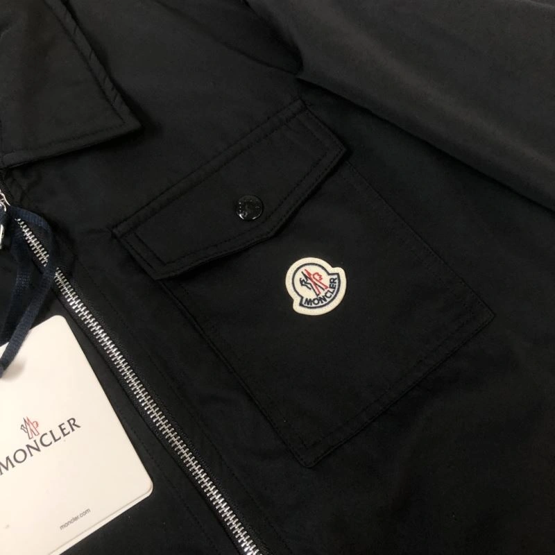 Moncler Outwear WellDesigned 143586