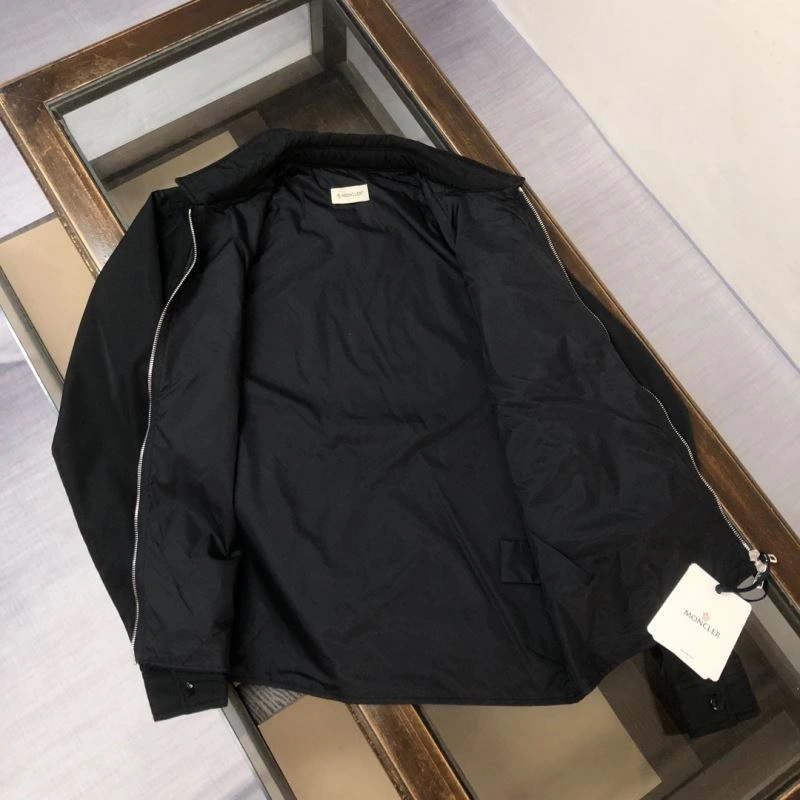 Moncler Outwear WellDesigned 143586
