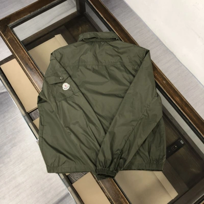 Moncler Outwear Comfortable 143585