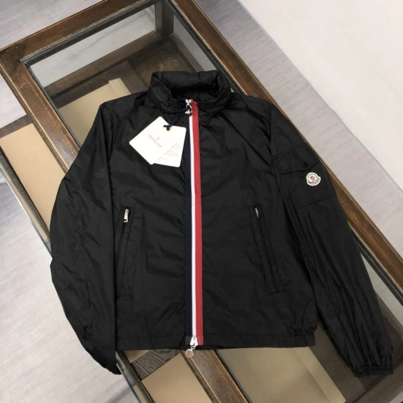 Moncler Outwear GoAnywhere 143588