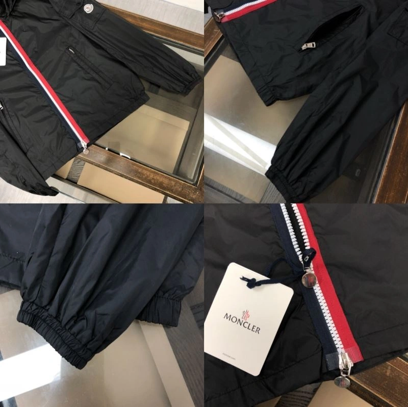 Moncler Outwear GoAnywhere 143588