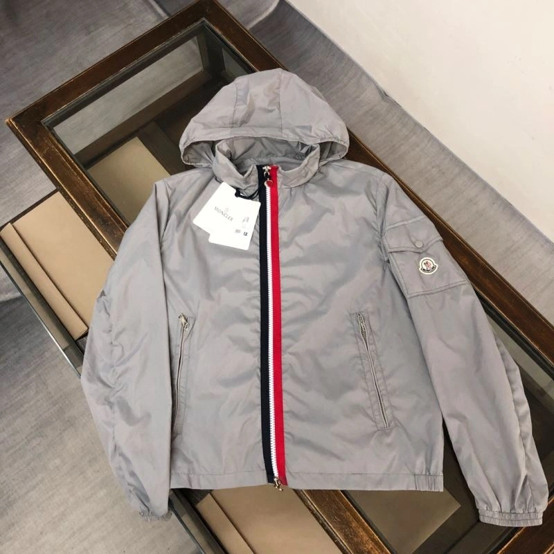 Moncler Outwear DailyWear 143605