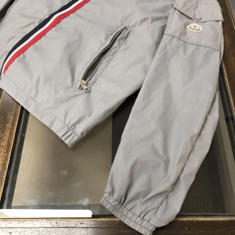 Moncler Outwear DailyWear 143605