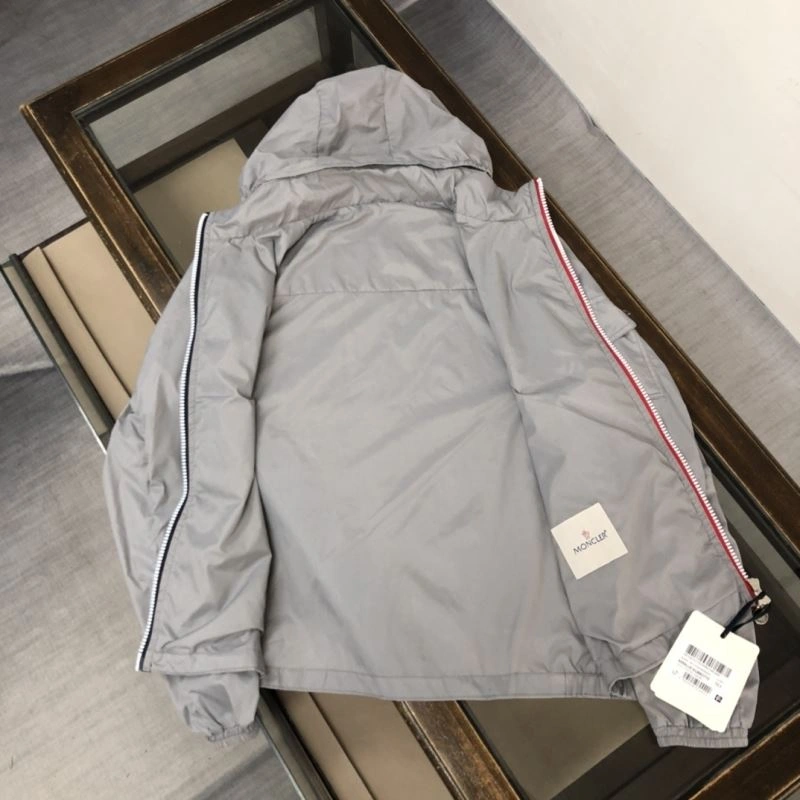 Moncler Outwear DailyWear 143605