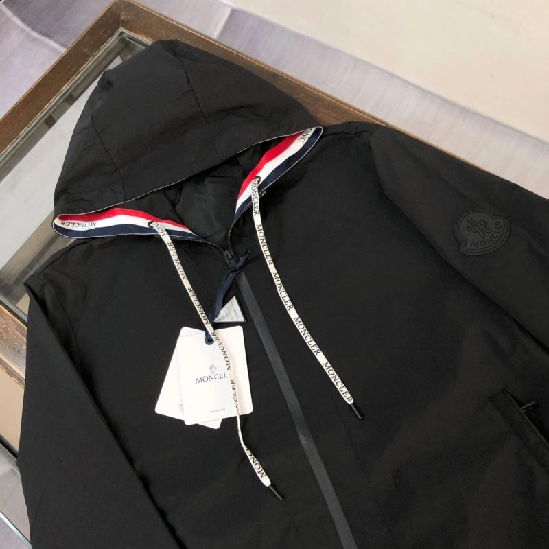 Moncler Outwear AllSeason 143575