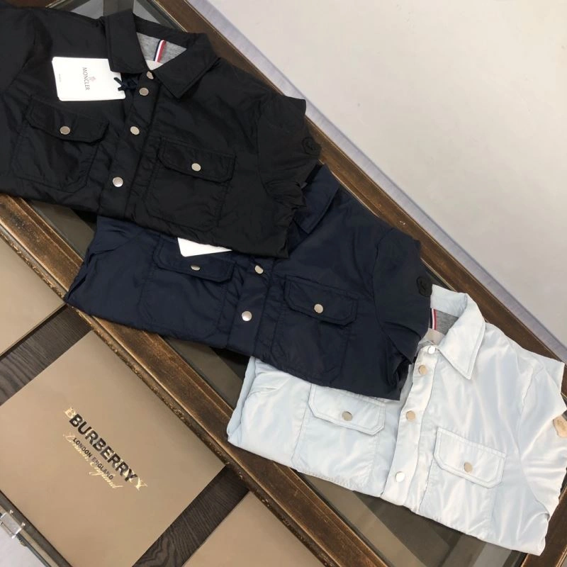 Classic Moncler Outwear 143584