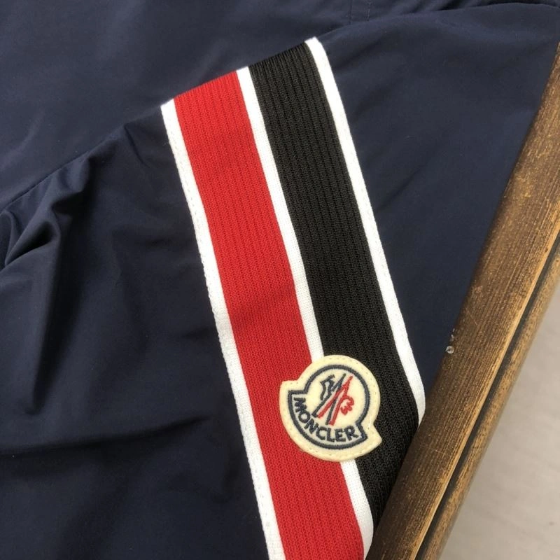 TimelessDesign Moncler Outwear 143570