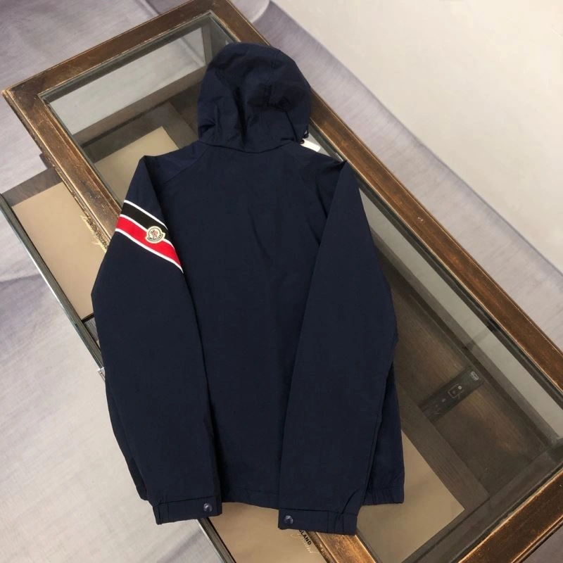 TimelessDesign Moncler Outwear 143570