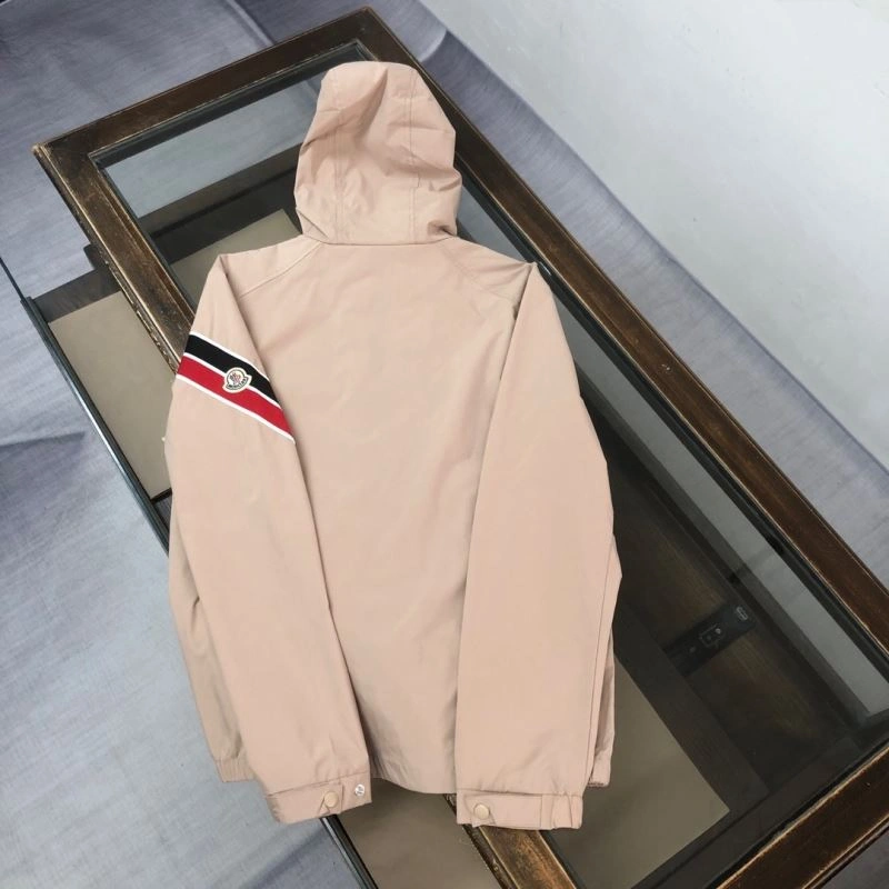 Trendy Moncler Outwear 143647