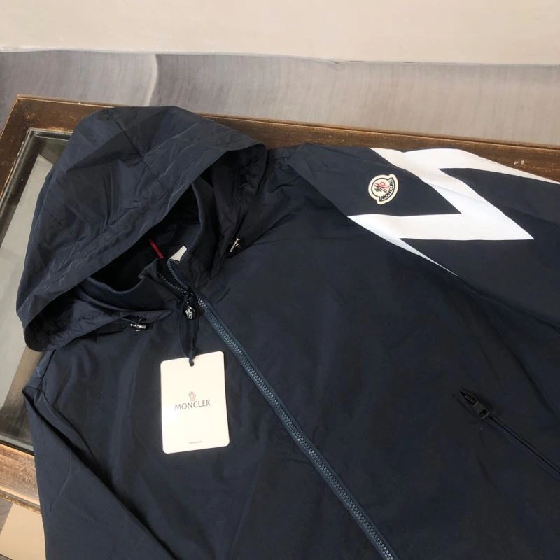 Original Moncler Outwear 143571