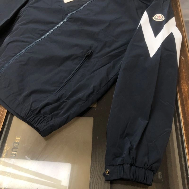 Original Moncler Outwear 143571