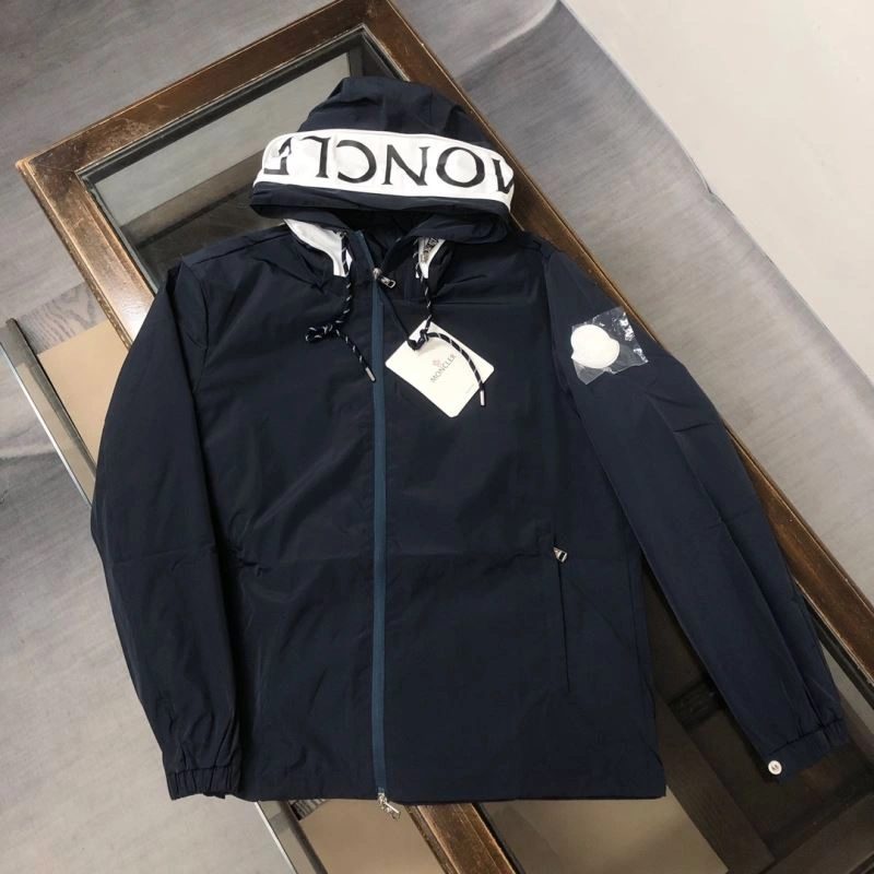 Modern Moncler Outwear 143568