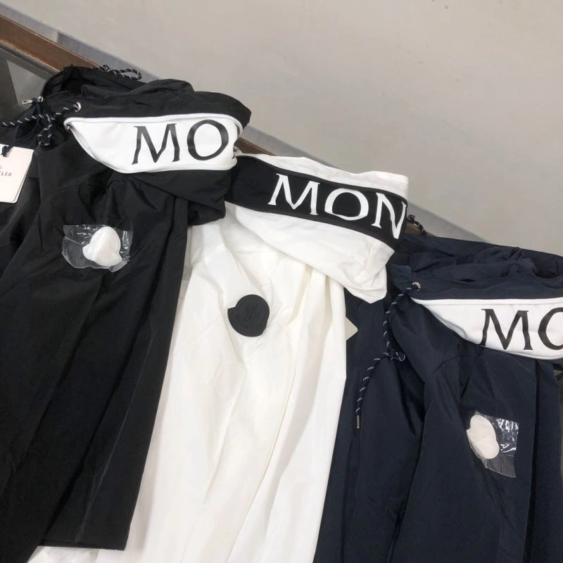 Modern Moncler Outwear 143568