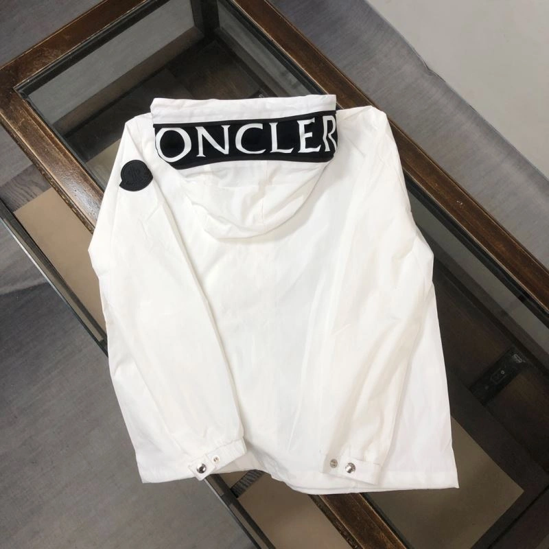Chic Moncler Outwear 143567