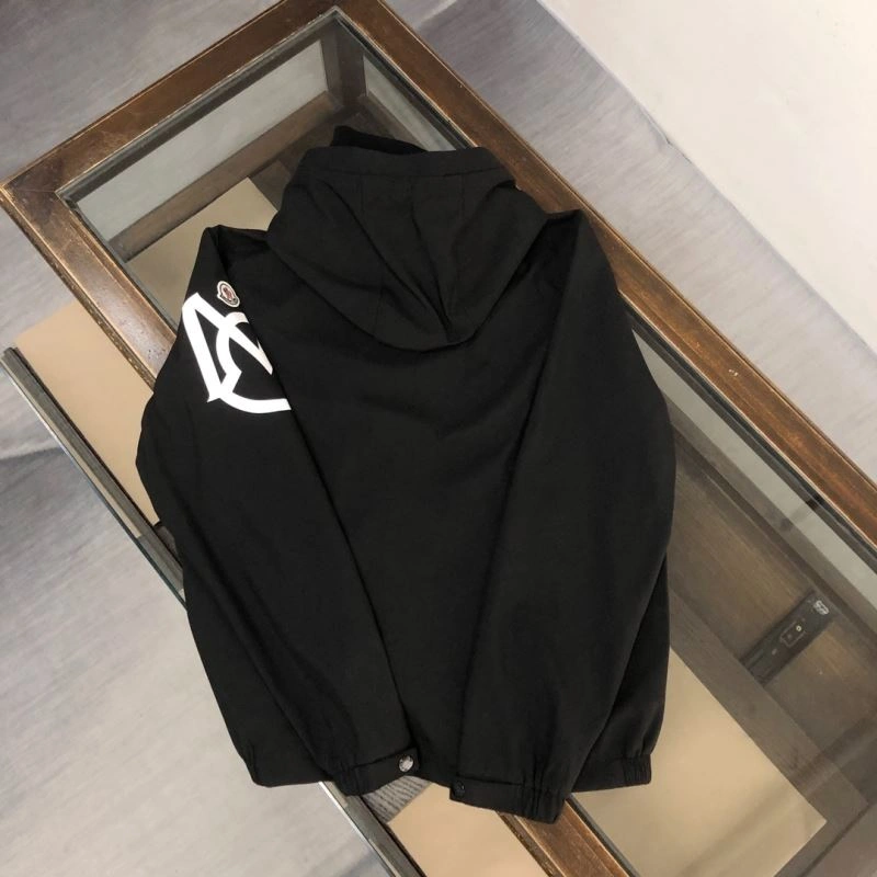 Moncler Outwear FlexibleFit 143565