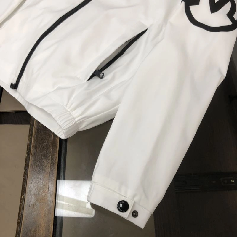 Moncler Outwear Original 143563