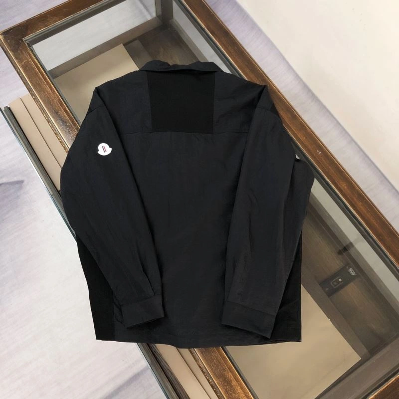 Moncler Outwear Lightweight 143554