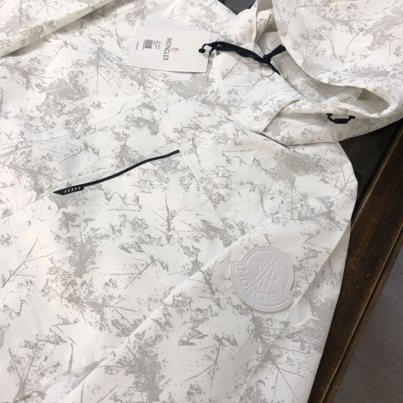 Moncler Outwear Unique 143556