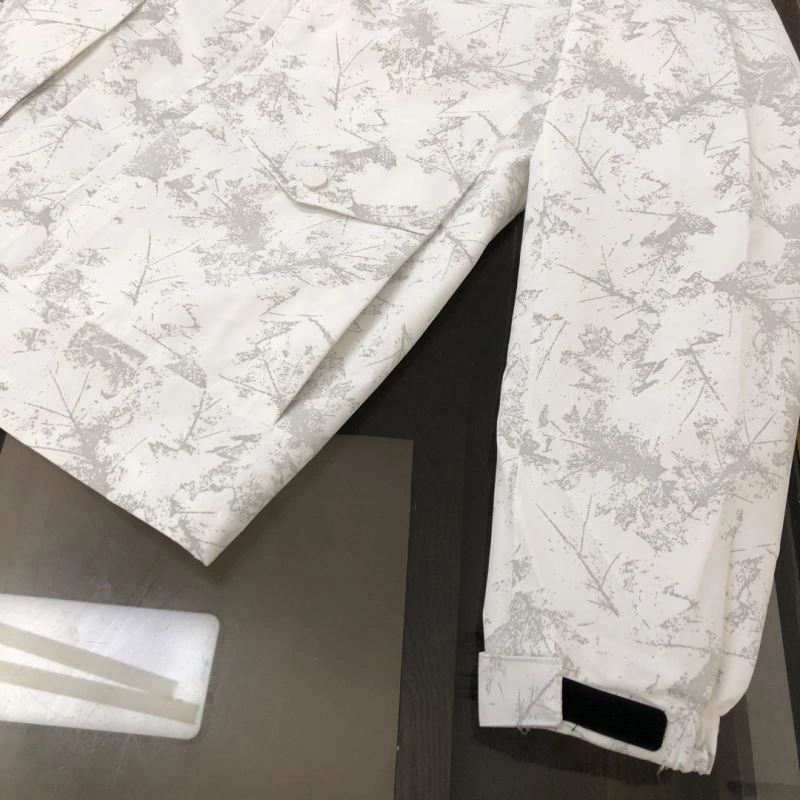 Moncler Outwear Unique 143556