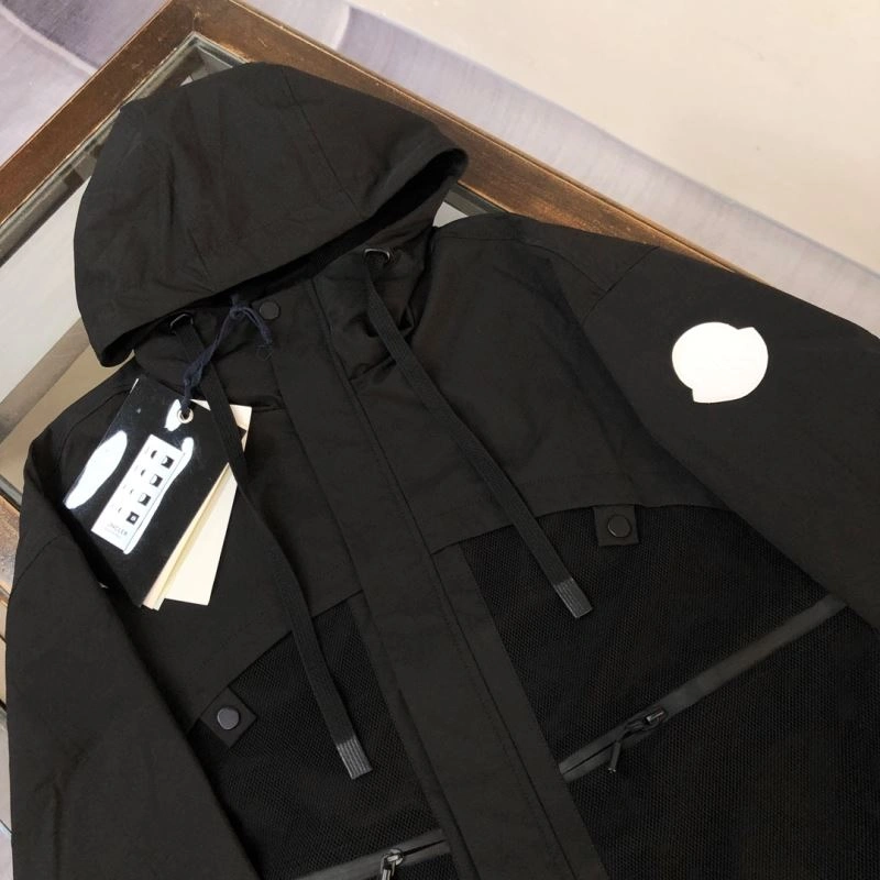 Moncler Outwear Premium 143558