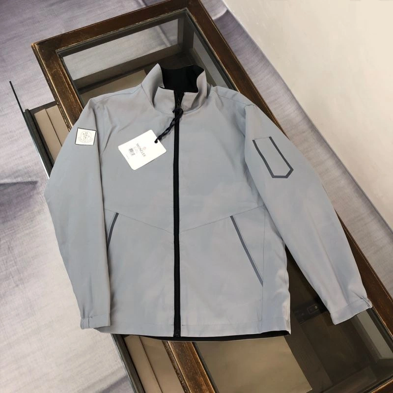 Breathable Moncler Outwear 143557