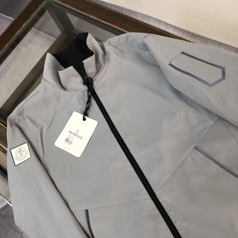 Breathable Moncler Outwear 143557