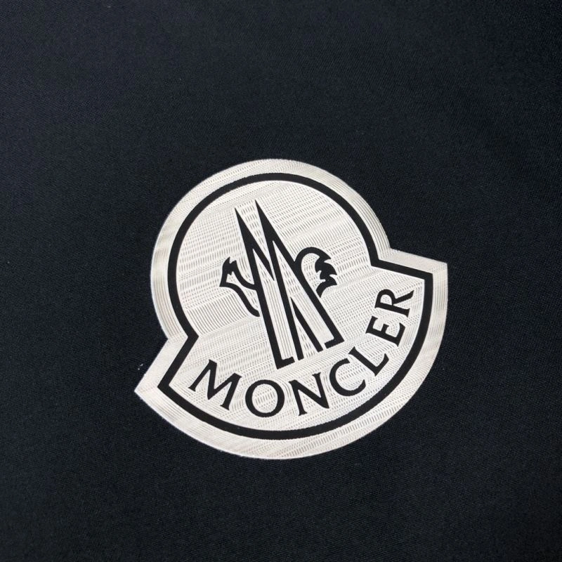 DailyWear Moncler Outwear 143539