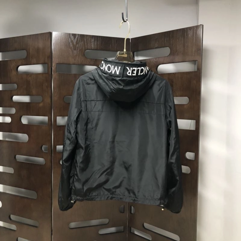 Moncler Outwear DailyWear 143564