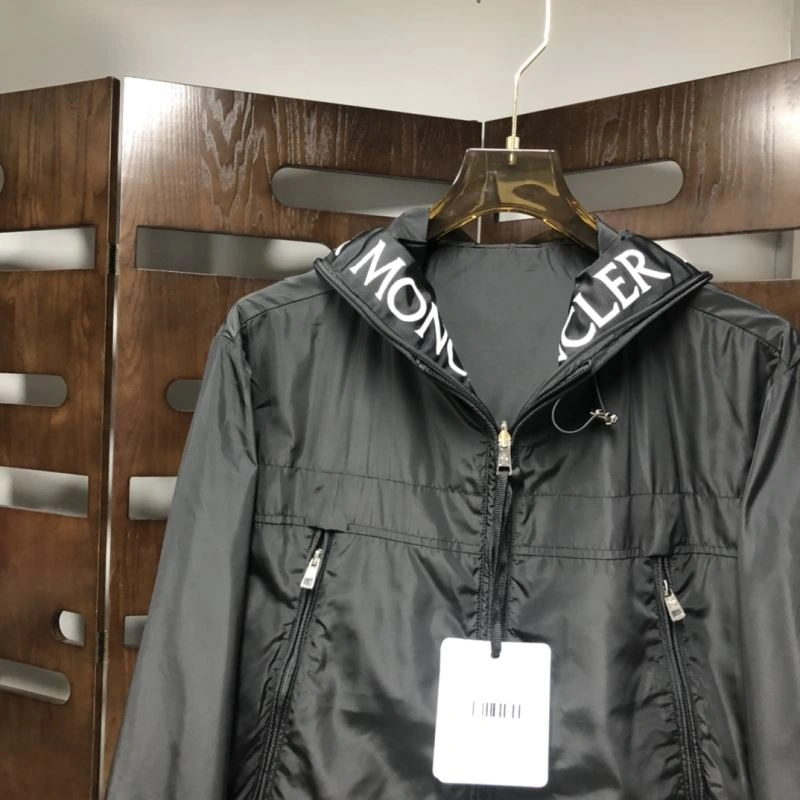 Moncler Outwear DailyWear 143564