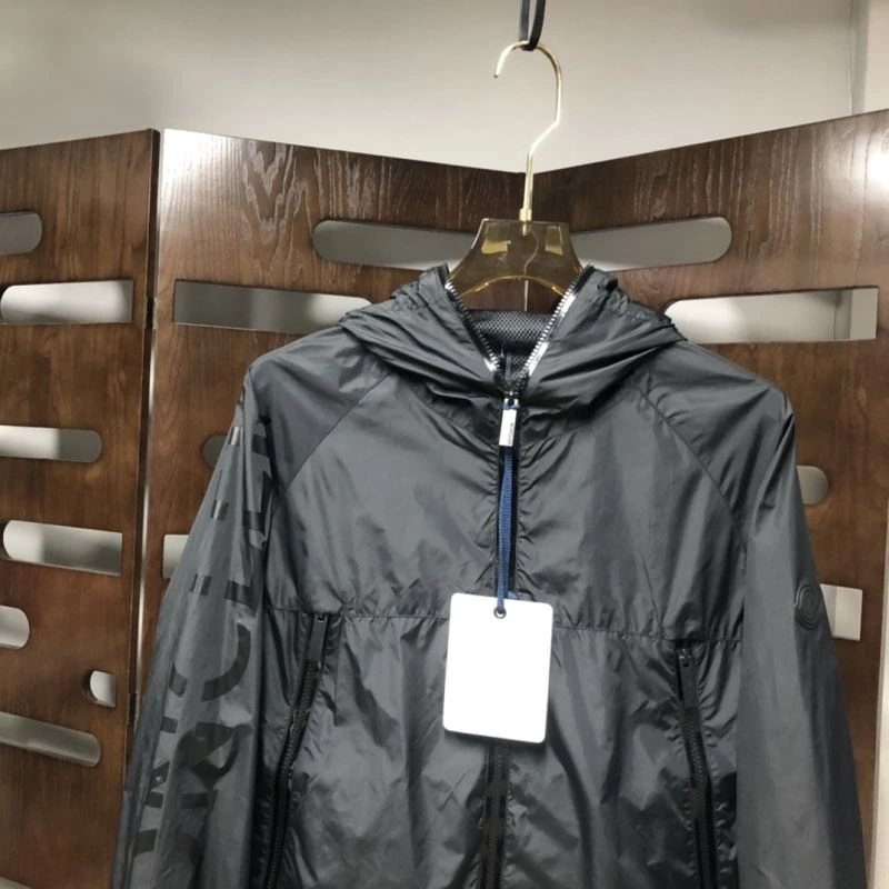 Moncler Outwear GoodFit 143535