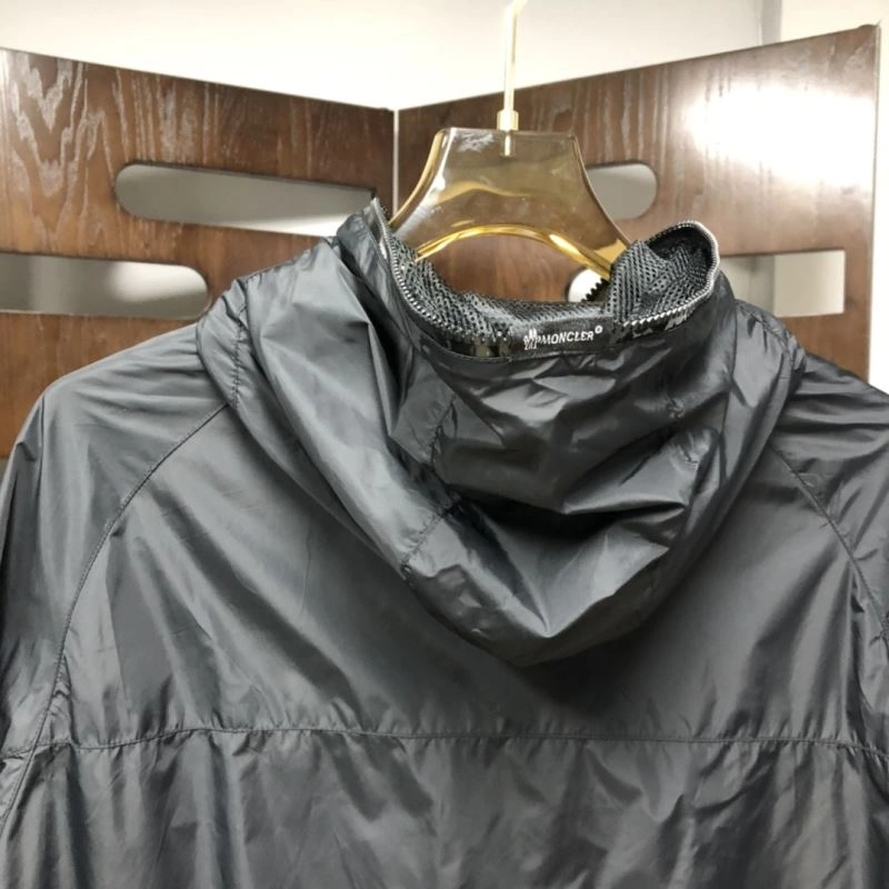 Moncler Outwear GoodFit 143535