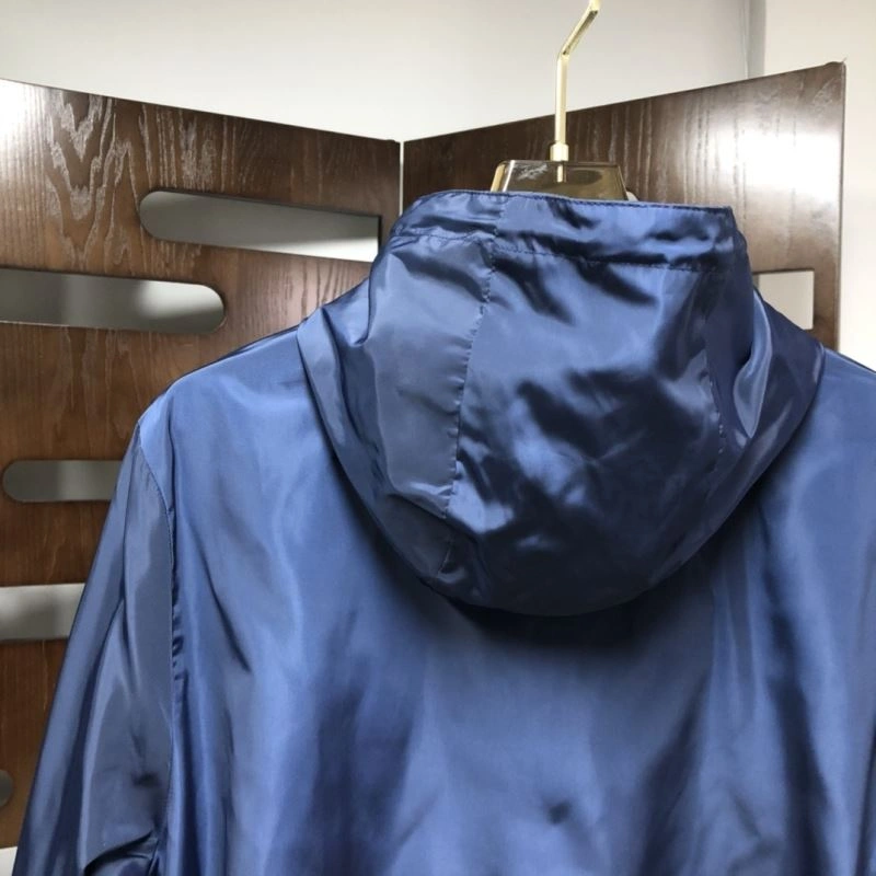 Bright Moncler Outwear 143537