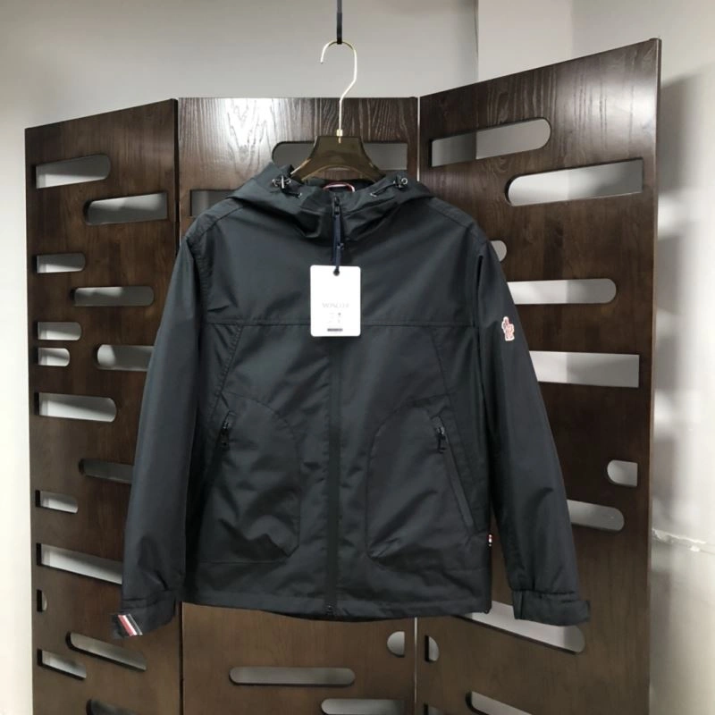 Moncler Outwear Breathable 143533