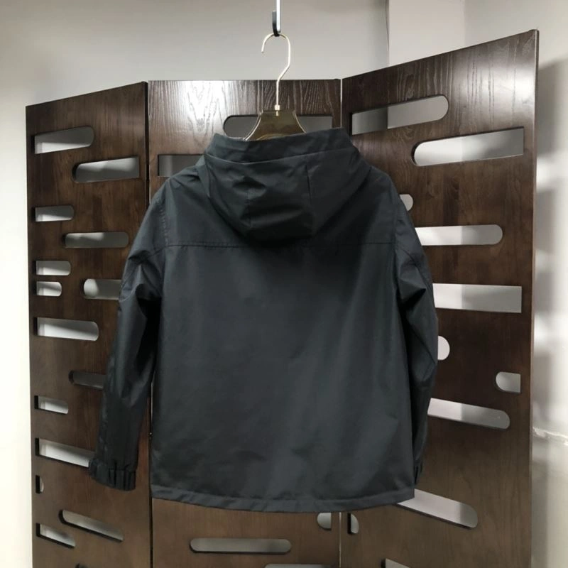 Moncler Outwear Breathable 143533