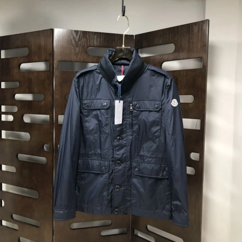 Elegant Moncler Outwear 143552