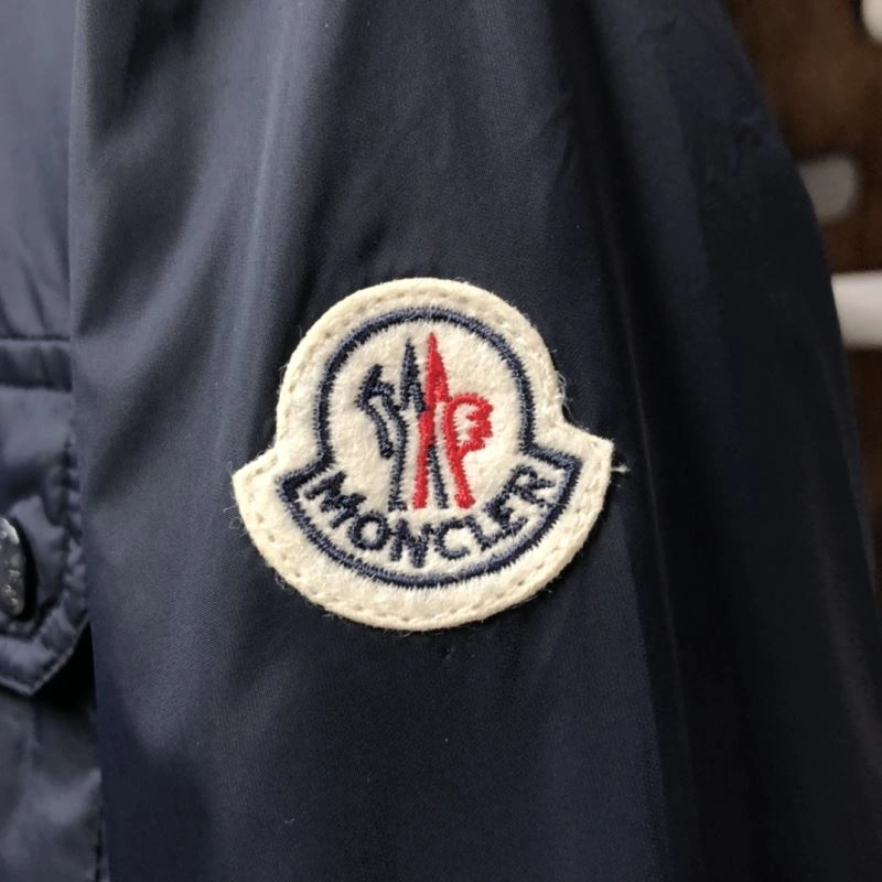 Elegant Moncler Outwear 143552