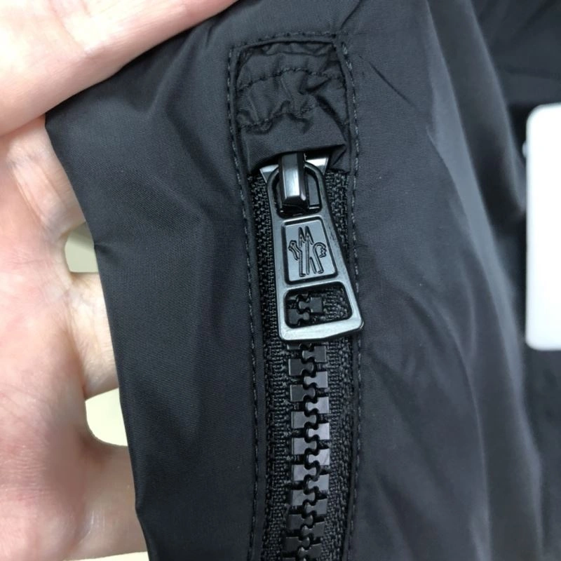 MultiPurpose Moncler Outwear 143555