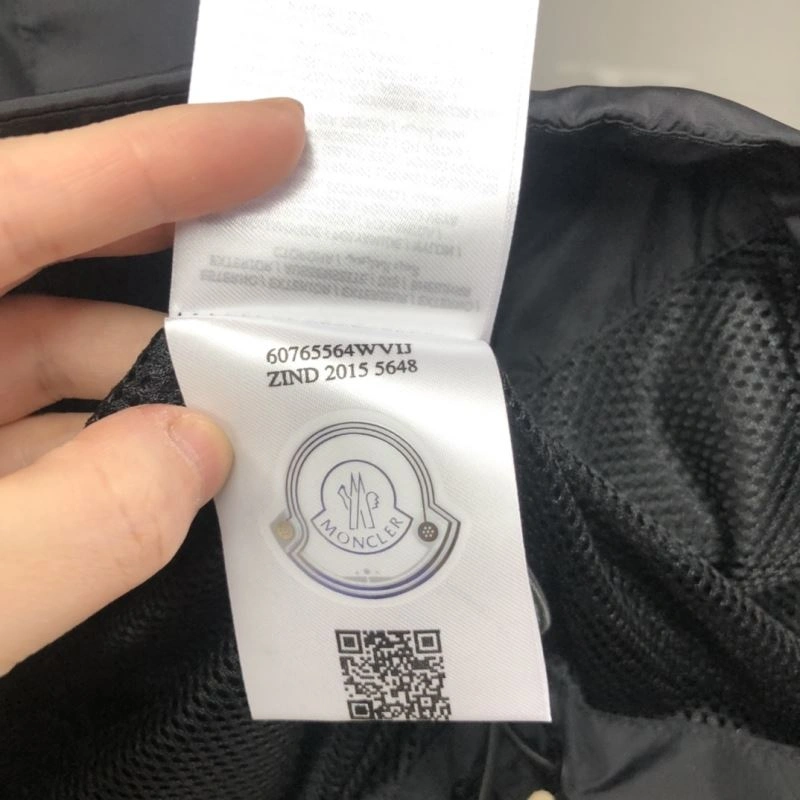 MultiPurpose Moncler Outwear 143555