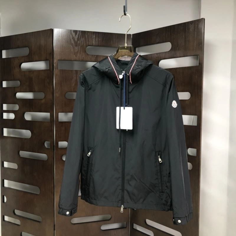 Moncler Outwear Breathable 143531