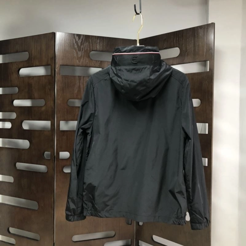 Moncler Outwear Breathable 143531
